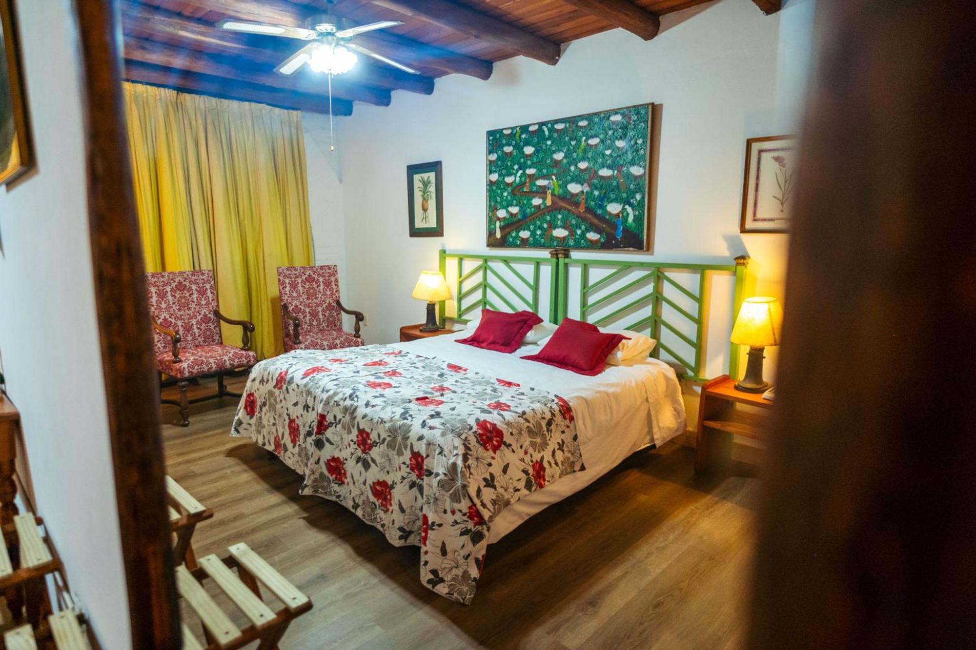 Hotel La Castellana Пайсанду Экстерьер фото